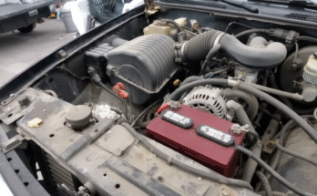 Front fender removal process on a 1988–1998 Chevy GMC C/K 1500 OBS truck, showing bolt locations, inner fender removal, tools used, and safe DIY techniques.